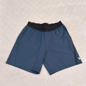 Men’s Vuori Trail Shorts, size M, teal color